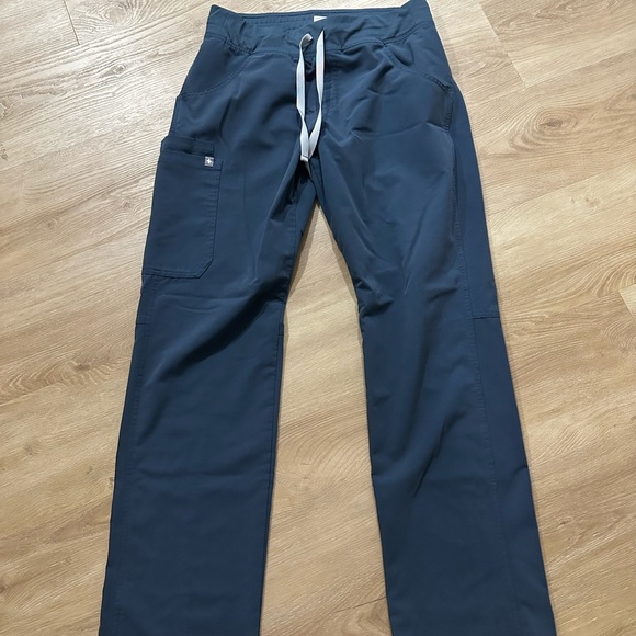 Figs Pants & Jumpsuits Figs Kade Cargo Scrub Pant S Tall Harbor